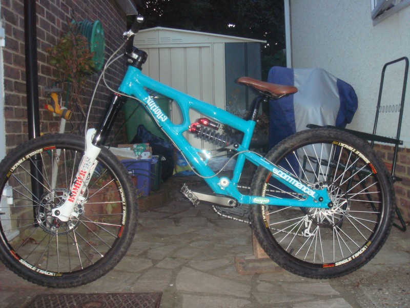 commencal furious 2008